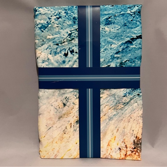 NEW Reversible Whitley Willows Microfiber BEACH TOWEL 35x70 Big Surf Ocean Wave - Picture 3 of 3